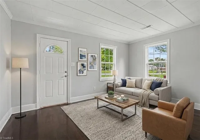 Photo 2 of Sale Pending at 1218 Valley View St, Greensboro, NC 27405 | MLS# 1233302 | Listing updated on 2026-09-11