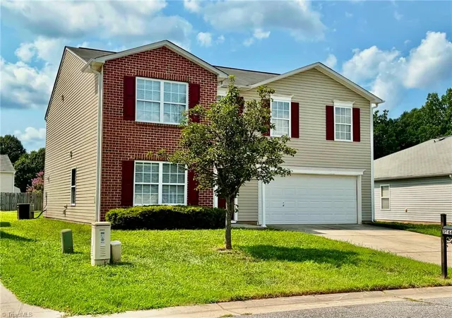 Photo 1 of Single family home for sale at 3966 Heather View Ln, Winston Salem, NC 27127 | MLS# 1230760 | Listing updated on 2026-09-16