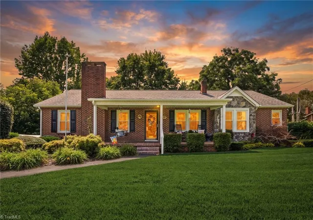 Photo 1 of Single family home for sale at 907 Sparta Rd, North Wilkesboro, NC 28659 | MLS# 1230877 | Listing updated on 2026-08-15