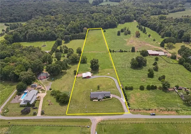 Photo 3 of Sale Pending at 294 Clayton Dr, Mocksville, NC 27028 | MLS# 1233898 | Listing updated on 2026-09-01