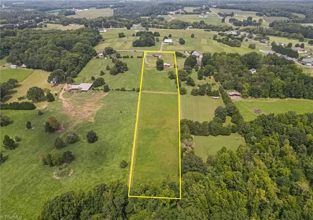 Photo 4 of Sale Pending at 294 Clayton Dr, Mocksville, NC 27028 | MLS# 1233898 | Listing updated on 2026-09-01