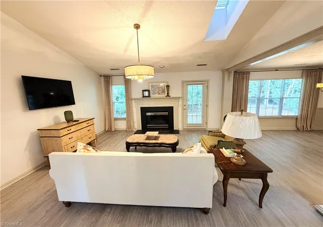 Photo 4 of Single family home for sale at 313 Quarterpath Ln, Jamestown, NC 27282 | MLS# 1233702 | Listing updated on 2026-09-10