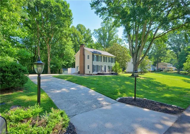 2nd image of 553 Cross Creek Dr, Mount Airy, NC 27030 | MLS# 1225624