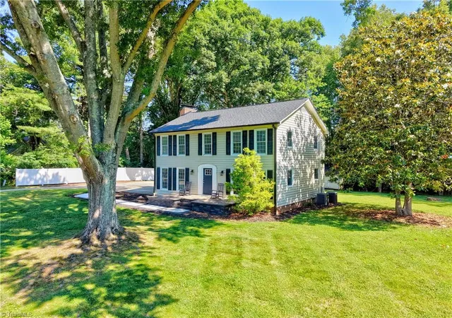 3rd image of 553 Cross Creek Dr, Mount Airy, NC 27030 | MLS# 1225624