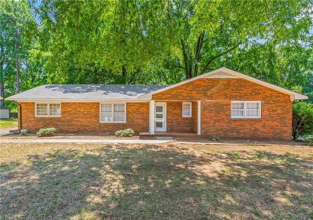 Photo 1 of Single family home for sale at 2776 Reynolds Park Rd, Winston Salem, NC 27107 | MLS# 1227888 | Listing updated on 2026-09-22