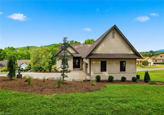 Photo 2 of Single family home for sale at 643 Landing Dr, Jefferson, NC 28640 | MLS# 1229956 | Listing updated on 2026-08-05