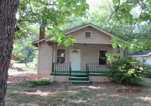 Photo 2 of Single family home for sale at 2718 Darden Rd, Greensboro, NC 27407 | MLS# 1226320 | Listing updated on 2026-09-18