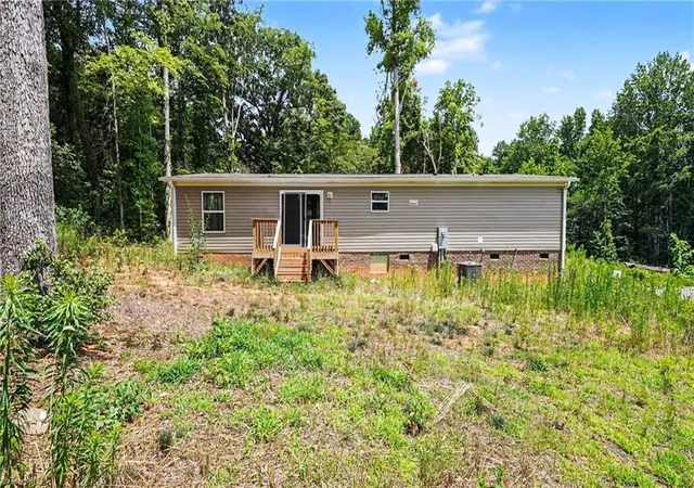 16th image of 380 Avenue J, Lexington, NC 27292 | MLS# 1230123