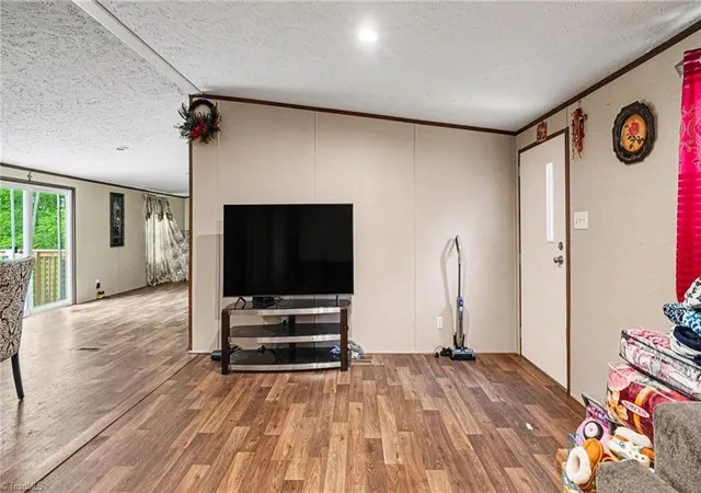 4th image of 380 Avenue J, Lexington, NC 27292 | MLS# 1230123