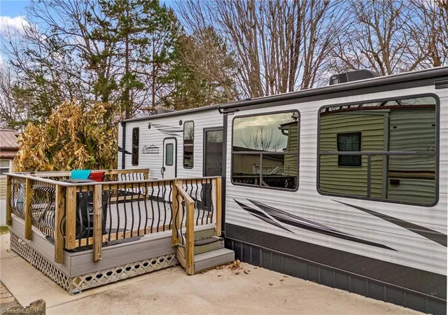 Homes for sale in New London, NC | 103 S Cardinal Ave, New London, NC 28127 | MLS# 1204716