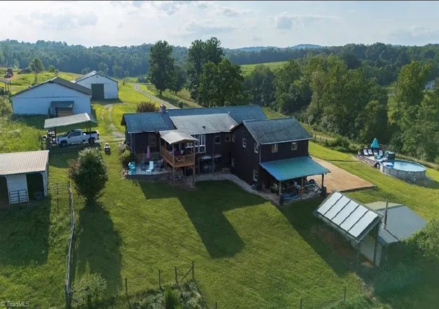 5th image of 300 Tom Hunter Rd, Pilot Mountain, NC 27041 | MLS# 1229788