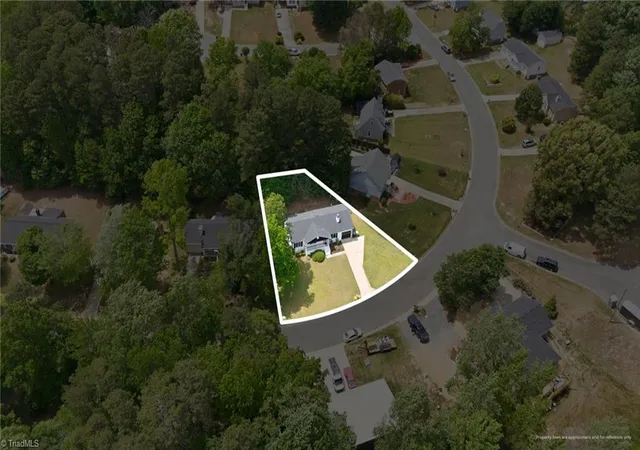 Homes for sale in Asheboro, NC | 638 Woodland Cir, Asheboro, NC 27203 | MLS# 1218810