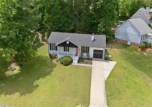 Homes for sale in Asheboro, NC | 638 Woodland Cir, Asheboro, NC 27203 | MLS# 1218810