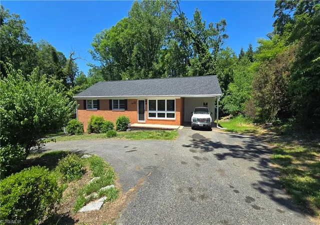 48th image of 204 Forest Hill Rd, Mount Airy, NC 27030 | MLS# 1221817