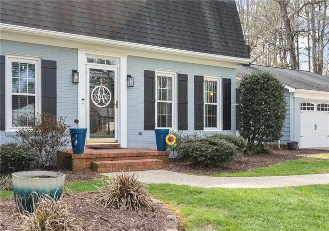 3rd image of 413 Courtland Dr, Elon, NC 27244 | MLS# 1213622
