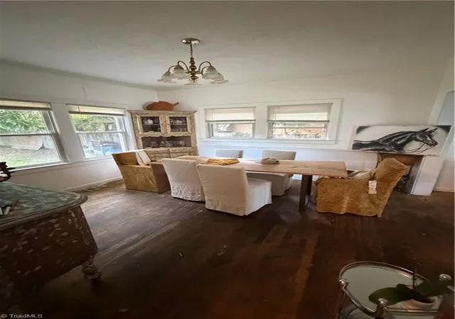 Photo 4 of Single family home for sale at 427 W Lexington Ave, High Point, NC 27262 | MLS# 1223781 | Listing updated on 2026-08-05