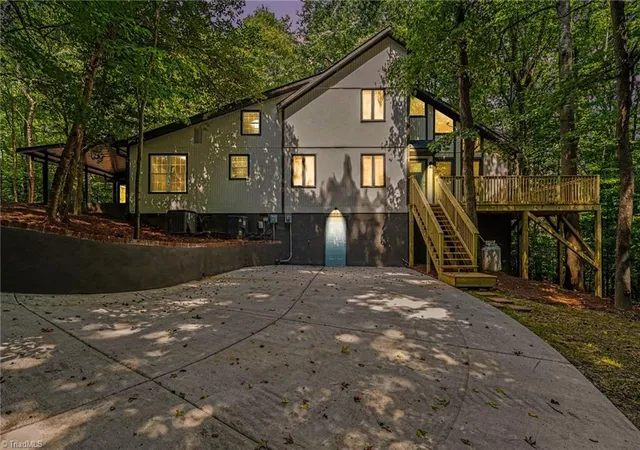 42nd image of 3054 Ridgemeadow Dr, Winston Salem, NC 27127 | MLS# 1231658