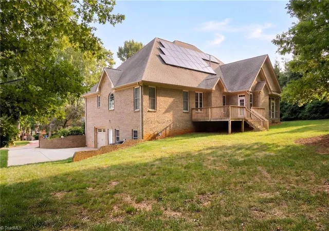 3rd image of 426 Chesham Dr, Kernersville, NC 27284 | MLS# 1226805