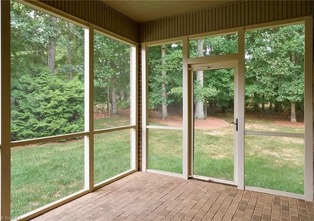 5th image of 426 Chesham Dr, Kernersville, NC 27284 | MLS# 1226805