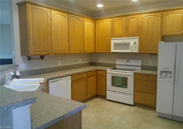 Photo 4 of Sale Pending at 373 Northbridge Dr, High Point, NC 27265 | MLS# 1229062 | Listing updated on 2026-09-15
