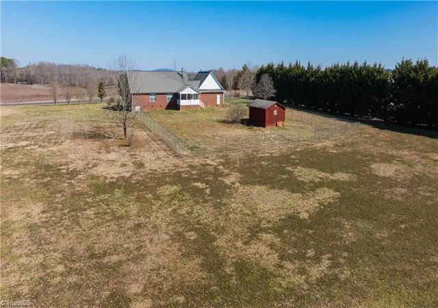 Homes for sale in Asheboro, NC | 5421 Waynick Meadow Rd, Asheboro, NC 27205 | MLS# 1210215