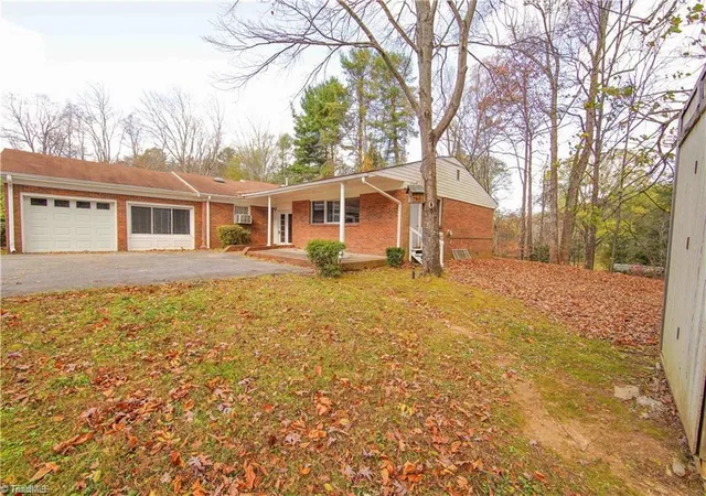 Photo 4 of Single family home for sale at 3365 New Walkertown Rd, Winston Salem, NC 27105 | MLS# 1213181 | Listing updated on 2026-08-31