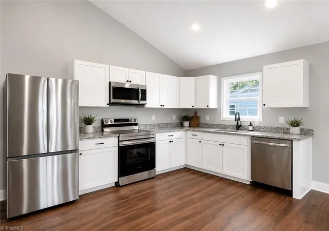 Photo 2 of Single family home for sale at 733 2nd Rainbow St, Lexington, NC 27295 | MLS# 1233504 | Listing updated on 2026-08-27