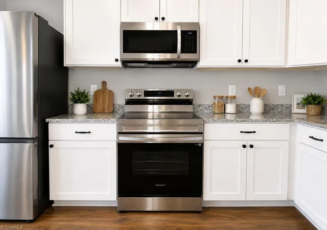 Photo 3 of Single family home for sale at 733 2Nd Rainbow St, Lexington, NC 27295 | MLS# 1233504 | Listing updated on 2026-10-18