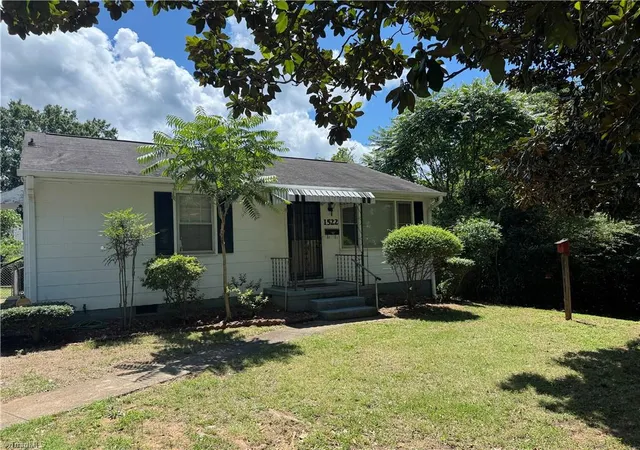 Photo 2 of Single family home for sale at 1522 Granite St, Winston Salem, NC 27107 | MLS# 1230640 | Listing updated on 2026-08-12