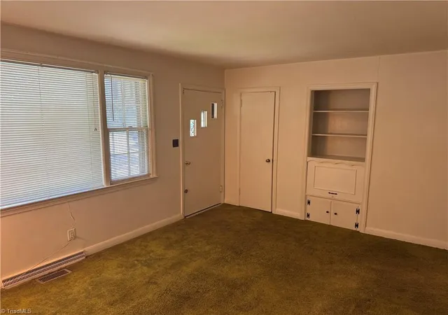 Photo 3 of Single family home for sale at 1522 Granite St, Winston Salem, NC 27107 | MLS# 1230640 | Listing updated on 2026-08-12
