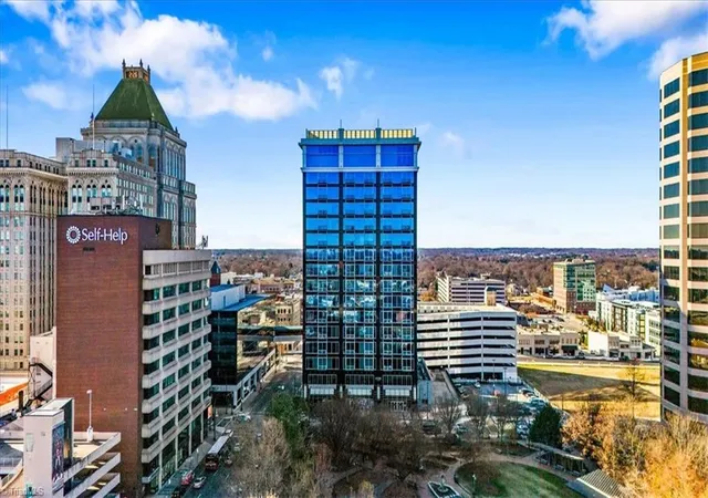 2nd image of 201 Elm St N #1406, Greensboro, NC 27401 | MLS# 1230521