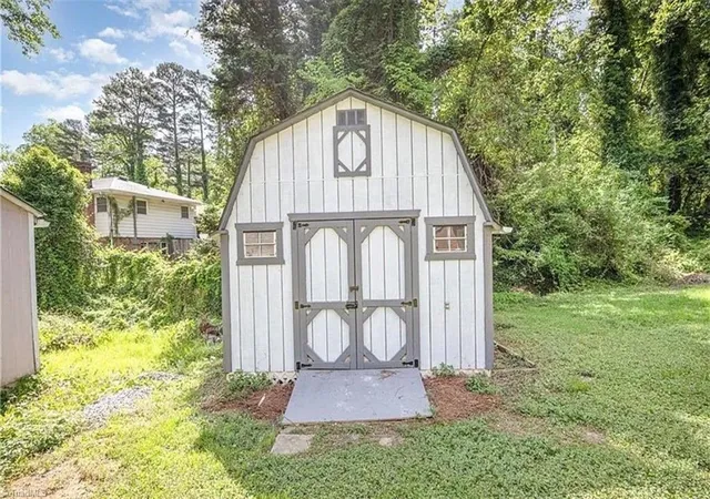 30th image of 305 Rollingwood Rd, Jamestown, NC 27282 | MLS# 1230977