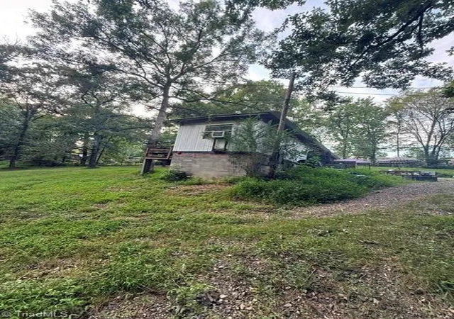 Photo 2 of Manufactured home for sale at 4507 Fairview Ln, Trinity, NC 27370 | MLS# 1231116 | Listing updated on 2026-09-16