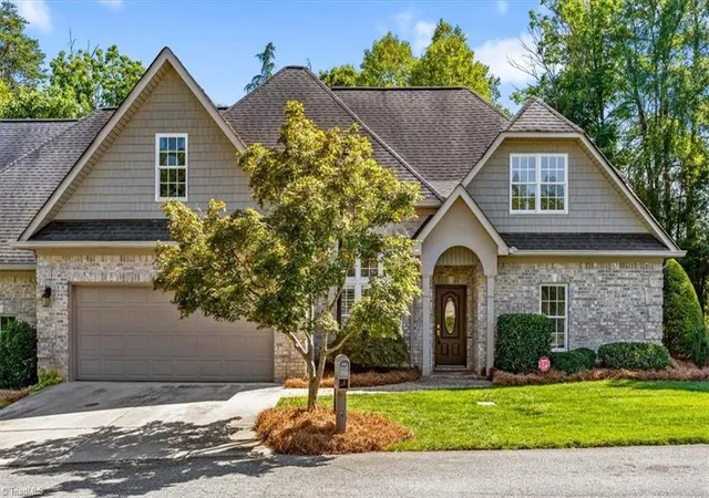 Photo 2 of Single family home for sale at 4002 Flagstick Ct, Jamestown, NC 27282 | MLS# 1233970 | Listing updated on 2026-09-12