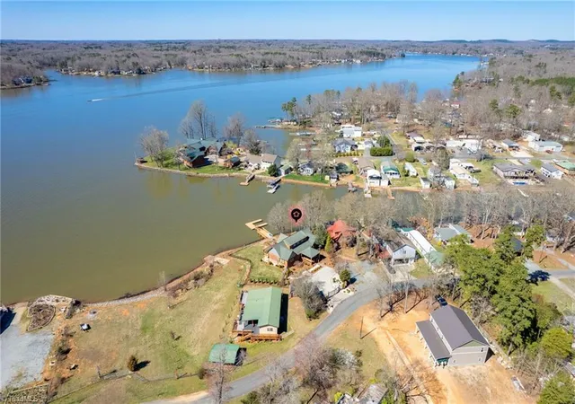 Photo 4 of Sale Pending at 423 N Shore Dr, Lexington, NC 27292 | MLS# 1224556 | Listing updated on 2026-09-04