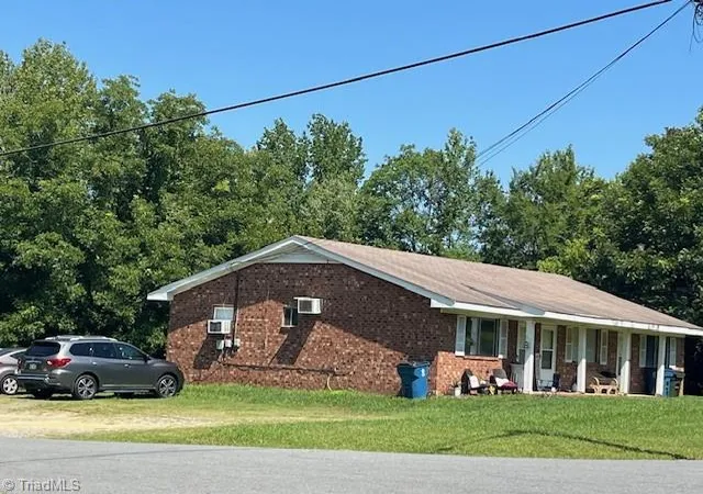 Photo 2 of Sale Pending at 305 Lake Dr, Archdale, NC 27263 | MLS# 1230614 | Listing updated on 2026-09-05
