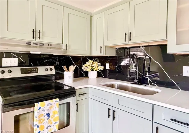1st image of 1510 Davis Ave, High Point, NC 27260 | MLS# 1231376
