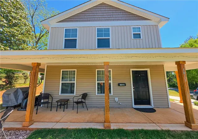 Photo 3 of Single family home for sale at 1011 Thurmond St, Winston Salem, NC 27105 | MLS# 1217183 | Listing updated on 2026-09-01