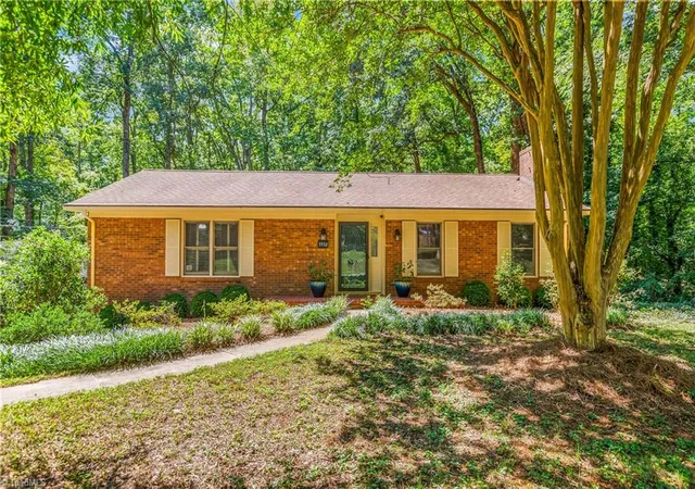 Photo 1 of Single family home for sale at 5532 Alma Dr, Winston Salem, NC 27105 | MLS# 1233641 | Listing updated on 2026-09-12
