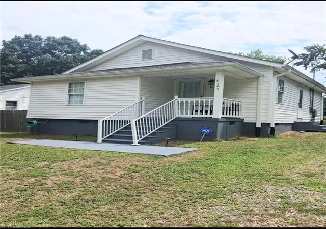 1st image of 627 Dailey St, Burlington, NC 27217 | MLS# 1228452