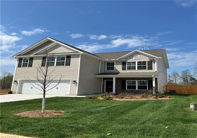 Photo 1 of Single family home for sale at 3511 Wilcox Ct, Greensboro, NC 27405 | MLS# 1214504 | Listing updated on 2026-07-15