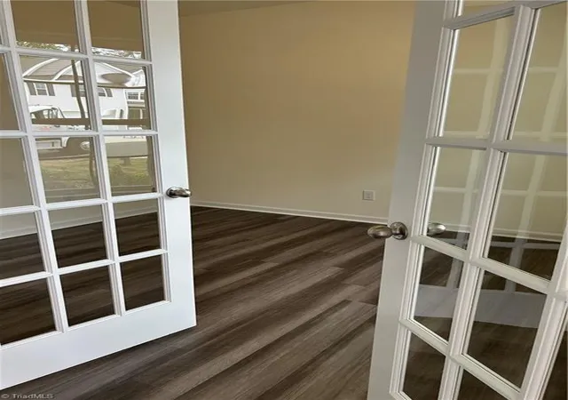 Photo 3 of Single family home for sale at 3511 Wilcox Ct, Greensboro, NC 27405 | MLS# 1214504 | Listing updated on 2026-07-15