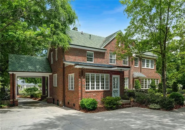 4th image of 2601 W Market St, Greensboro, NC 27403 | MLS# 1219441