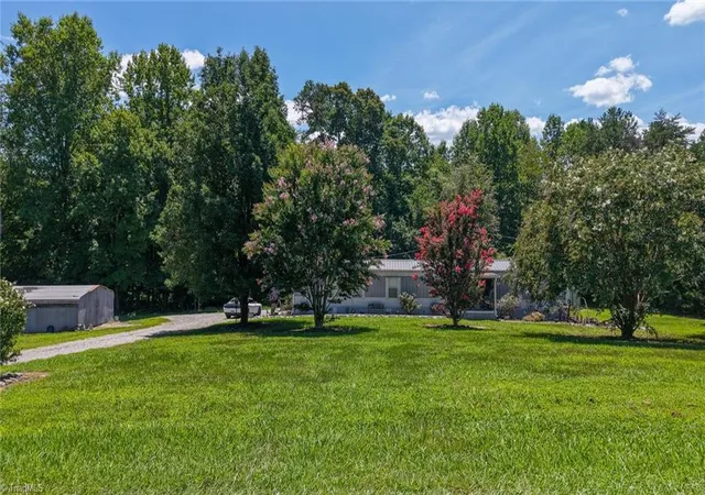 Photo 3 of Manufactured home for sale at 185 Bells Ln, Ronda, NC 28670 | MLS# 1229876 | Listing updated on 2026-08-03