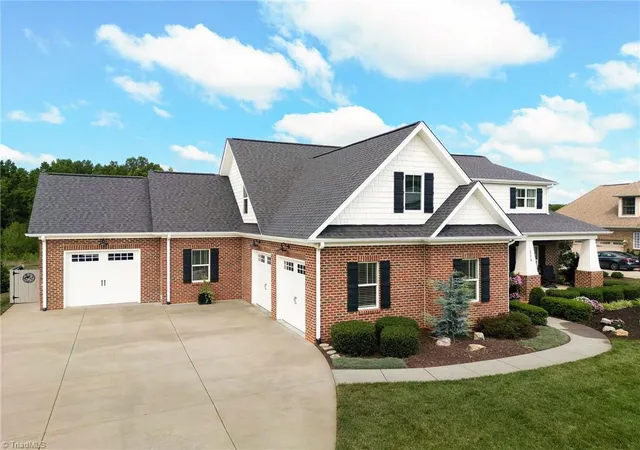 4th image of 216 Summerlyn Dr, Mocksville, NC 27028 | MLS# 1226311