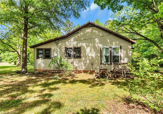 4th image of 3240 Innes St, Salisbury, NC 28144 | MLS# 1218405