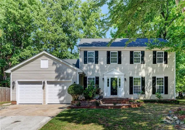 Photo 3 of Single family home for sale at 2817 Pickering Rd, Greensboro, NC 27407 | MLS# 1220653 | Listing updated on 2026-09-16