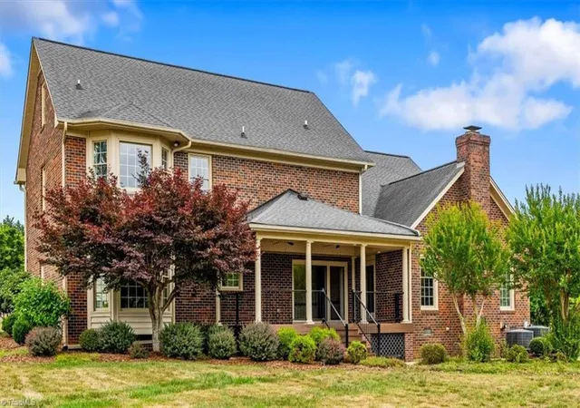 2nd image of 4002 Smithfield Dr, Greensboro, NC 27406 | MLS# 1224153
