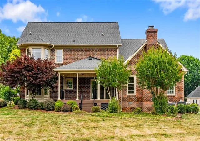3rd image of 4002 Smithfield Dr, Greensboro, NC 27406 | MLS# 1224153