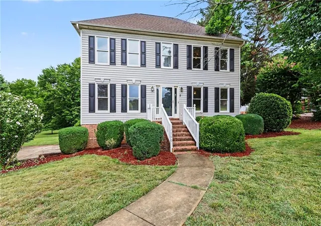 Homes for sale in Clemmons, NC | 7060 Bridgewood Rd, Clemmons, NC 27012 | MLS# 1225183